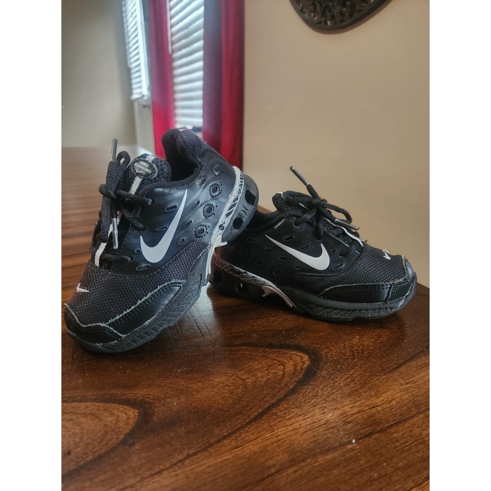 Vintage Nike Air Max Fusion toddler running shoe Size 8C. Black. Y2K Retro